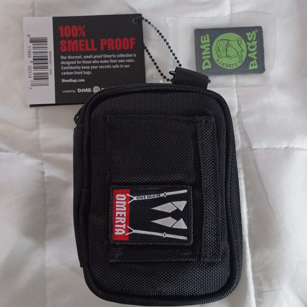 Omerta Black Smell Proof Pouch